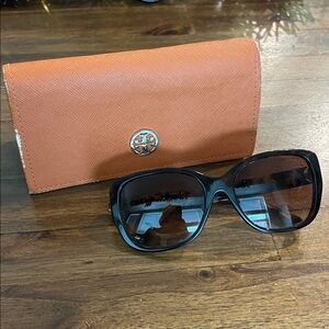 Tory Burch Sunglasses with case